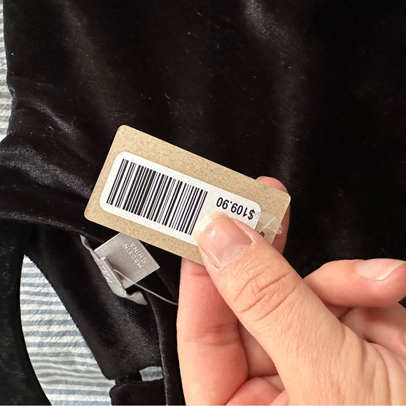 Thyme Black Velvet Maternity Dress BNWT (size M) - Picture 5 of 5